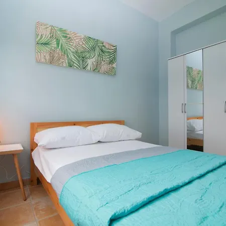 Holiday home Emerald Kriopigi